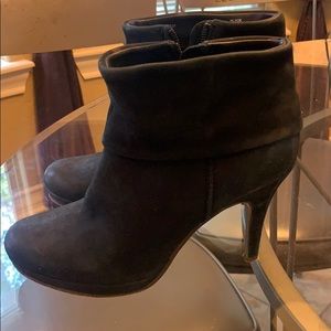 8.5sz Ankle suede black booty, rolled cuff